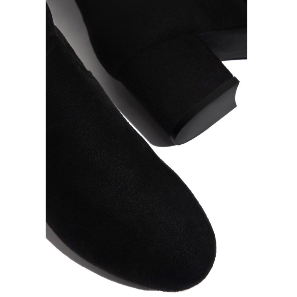 Black Over The Knee Chunky Low Heel Lace Up Boots - Picture 5 of 9